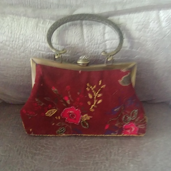 Purse - Picture 1 of 2